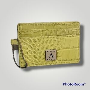 Alicia Klein ID Holder